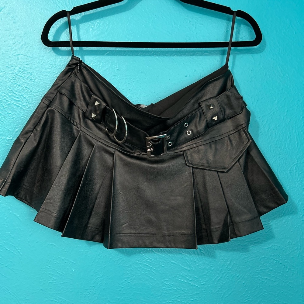 🌸NWT Dark In Love Mini Skirt - Picture 4 of 10